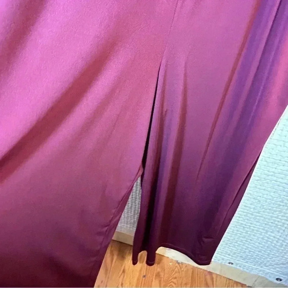 Joan Rivers Plus Size 1X Jersey Knit Jumpsuit 3/4 Slvs Back Zip Wide Leg Maroon - Picture 9 of 14